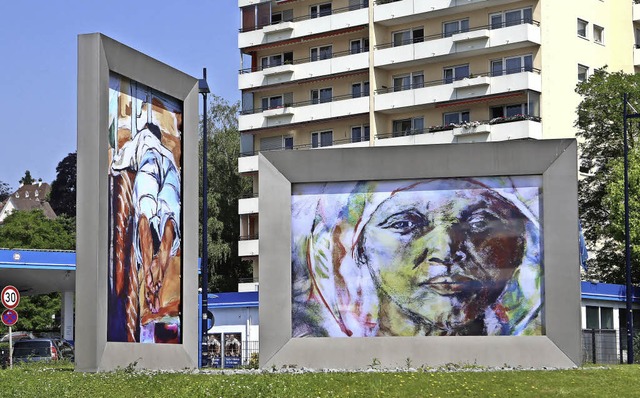 Kreisel in der Grtnerstrae: Motive von Ellen Vetter   | Foto: Ch. Breithaupt