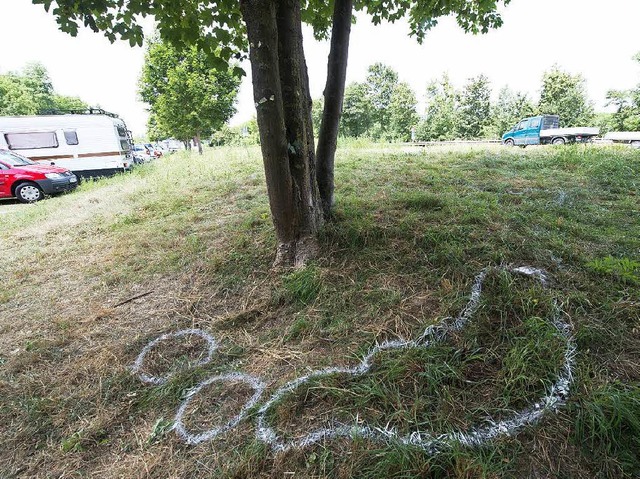 Spuren einer Rache &#8211; im Juni 201...platz in Neuenburg ein Mann erstochen.  | Foto: dpa