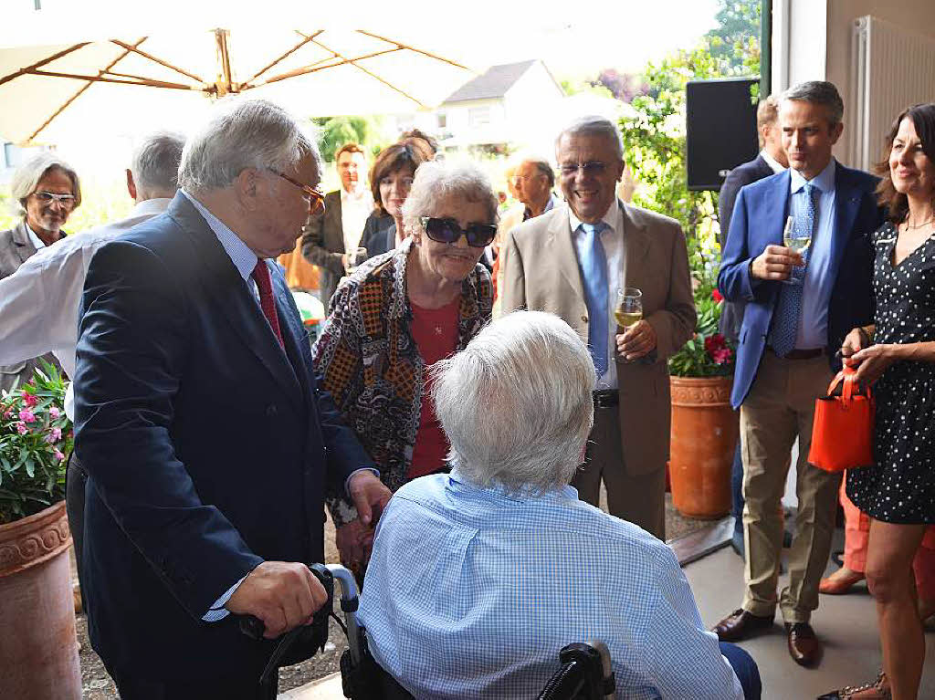 Mit einer Ausstellung zu Ehren des Vaters und Verlagsgrnders ehrt Medienuntenehmer Hubert Burda den Senator Franz Burda mit einer Ausstellung im Schlssle ber Fessenbach.