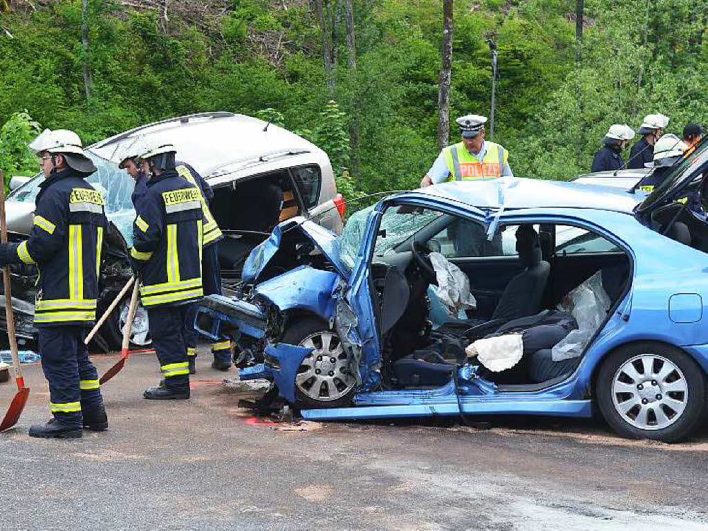 Unfall Auf Der B 317 Fordert Drittes Todesopfer - Zell Im Wiesental ...