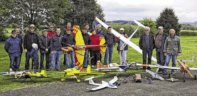 Freuen sich auf viele interessierte Be... der Modellfluggruppe Donaueschingen.   | Foto: Privat