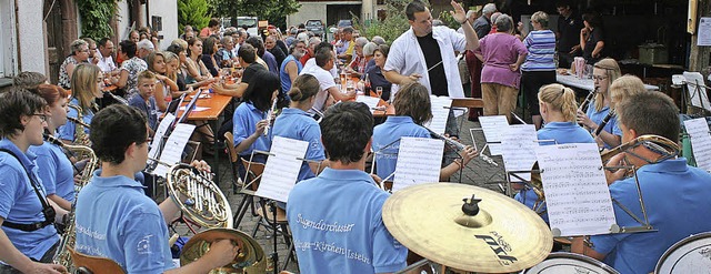 Das Jugendorchester Efringen-Kirchen/Istein hat ausgespielt.   | Foto: Cremer