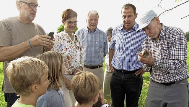 Binzen kann damit werben, dass die Gem...erklrt die Besonderheiten des Vogels.  | Foto: Jutta Schtz