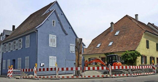 Zur &#8222;Woche der Begegnung&#8220; ...der neue Platz seinen Namen erhalten.   | Foto: Claudia Mller