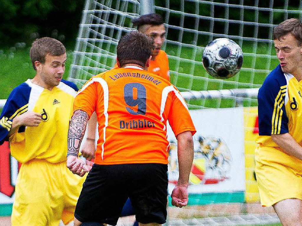 Dunker bewegt: Fuball, Radtouren und Triathon standen auf dem Programm.