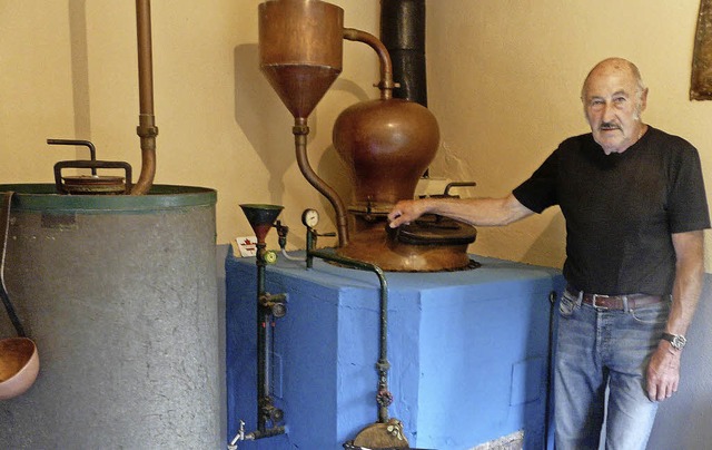 Roland Gssler in seinem Reich, der Brennkche.        | Foto: Reiner Beschorner