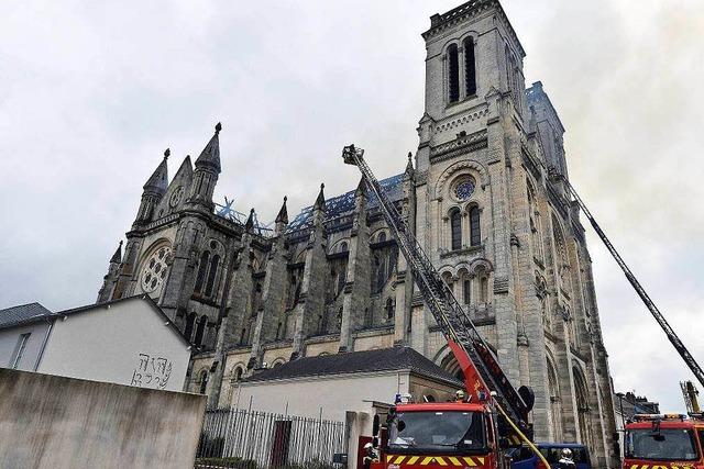 Feuer zerstrt Teile von Basilika in Nantes