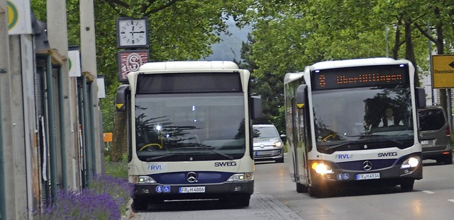 Stadtbusse am Busbahnhof: Die Verbesse...genda von Verwaltung und Gemeinderat.   | Foto: Nikolaus Trenz