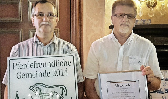 Nahmen die Auszeichnung fr St. Mrgen...elmut Faller und Gerhard Dold (rechts)  | Foto: Privat