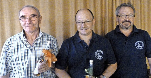 Geehrt wurden  (von links) Manfred Feh...n vom  Vorsitzenden  Harald Isenmann.   | Foto: Beschorner