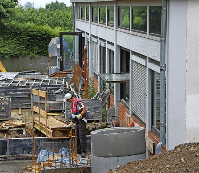 Im rckwrtigen Bereich der Halle entsteht ein Anbau.   | Foto: Frey