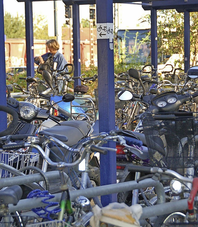Im Kreis entstehen neue Bike-and-Ride-Anlagen.   | Foto: Kiefer