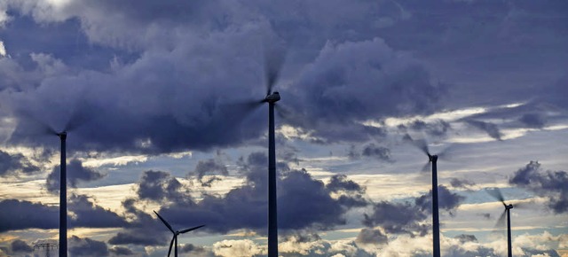 Windkraft am Blauen &#8211; ein Dauerthema   | Foto: dpa