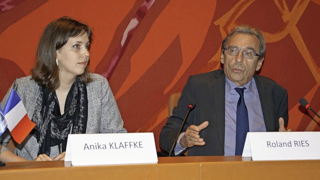 Die neue Generalsekretrin des Eurodis...ka Klaffke, und Prsident Roland Ries   | Foto: christine storck