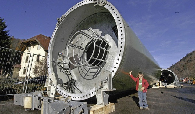 Fr den Bau von Windkraftanlagen msse...Hasel transportiert werden sollen.      | Foto: archivbild: robert bergmann