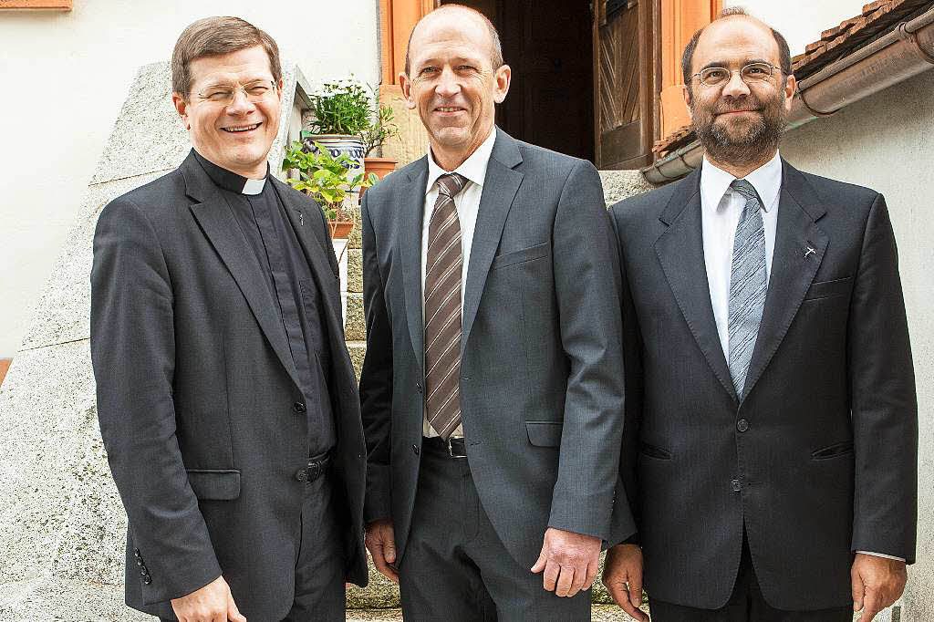 Erzbischof Stephan Burger, Brgermeister Christian Behringer und Pfarrer Thomas Schwarz
