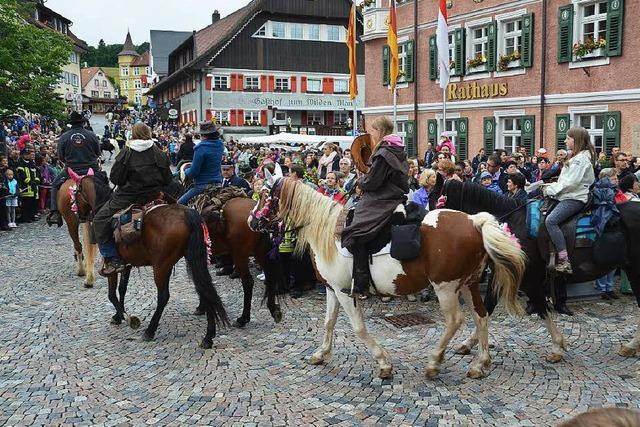 Fotos: Eulogi-Ritt in Lenzkirch – trotz Regen und Klte