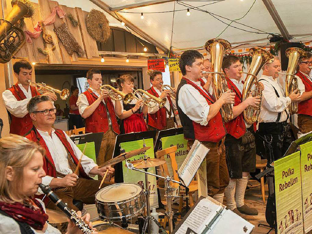 "Wenn Blasmusik zur Gaudi wird": Die Polkarebellen erfreuten die Besucher beim Musikverein Grafenhausen