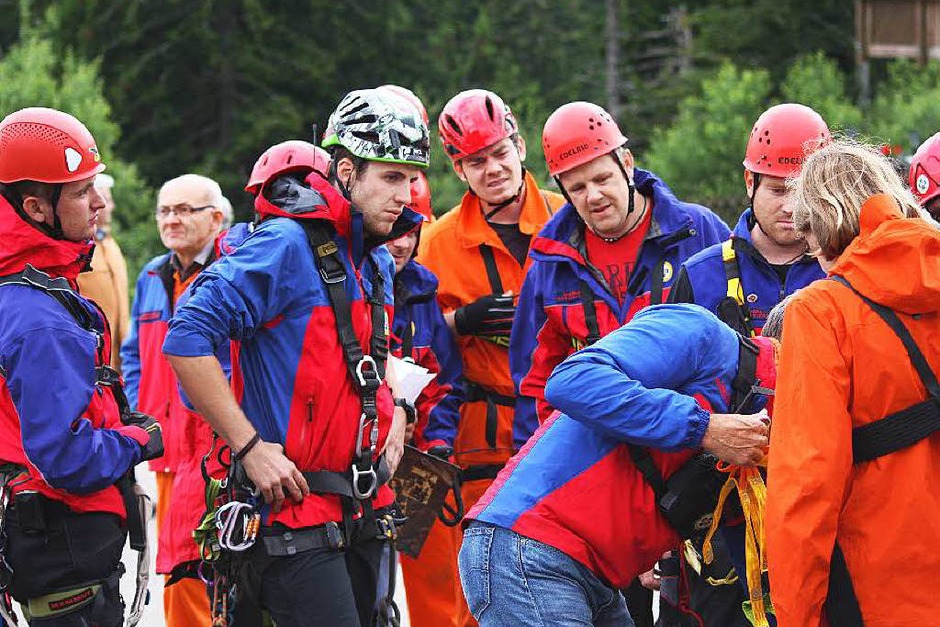 Nervenkitzel bei der Bergwachtübung in Obermulten (Foto: Rosendahl) Nervenkitzel bei der Bergwachtübung in Obermulten (Foto: Rosendahl)