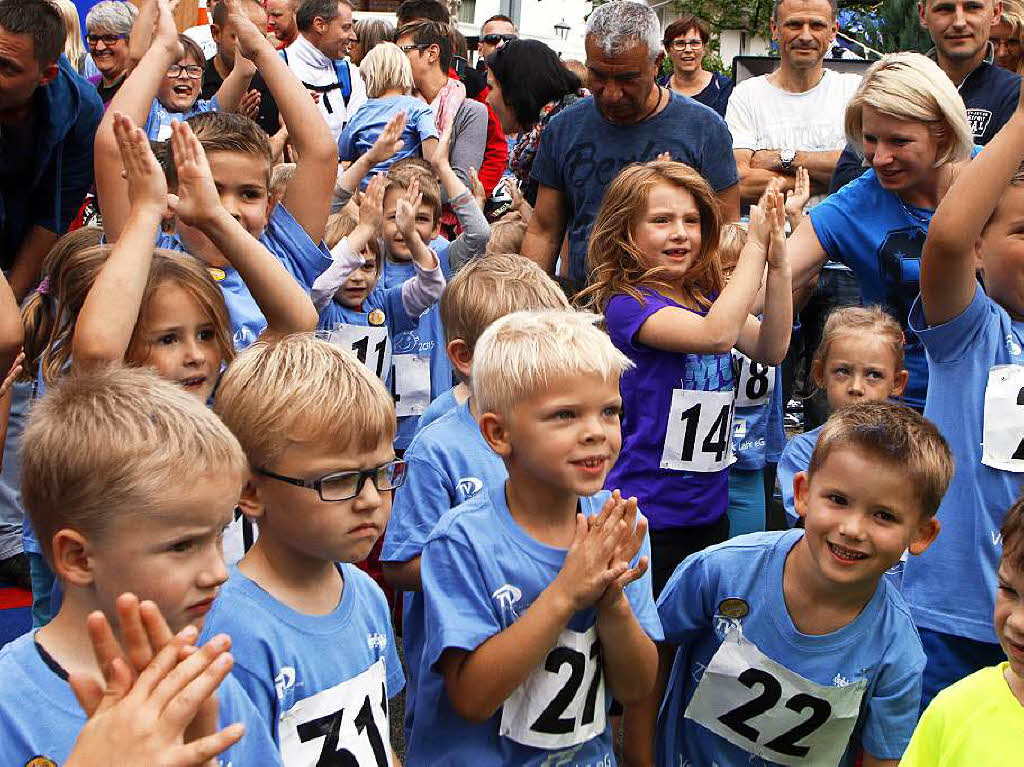 Mehr als 300 Kinder und Jugendliche gingen beim Sonnwendlauf in Seelbach an der Start
