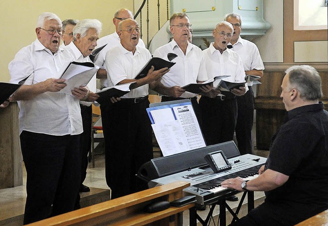 Zu seiner Geburtstagsfeier sang der Hu...ch selbst in der evangelische Kirche.   | Foto: Wolfgang Knstle