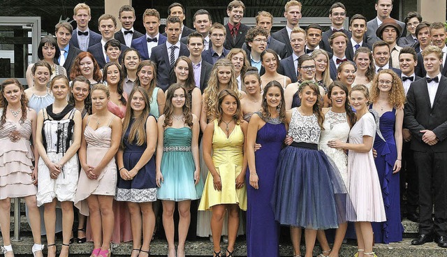 die 55 Abiturienten des Stegener Kollegs St. Sebastian bei ihrer Abschlussfeier  | Foto: bz