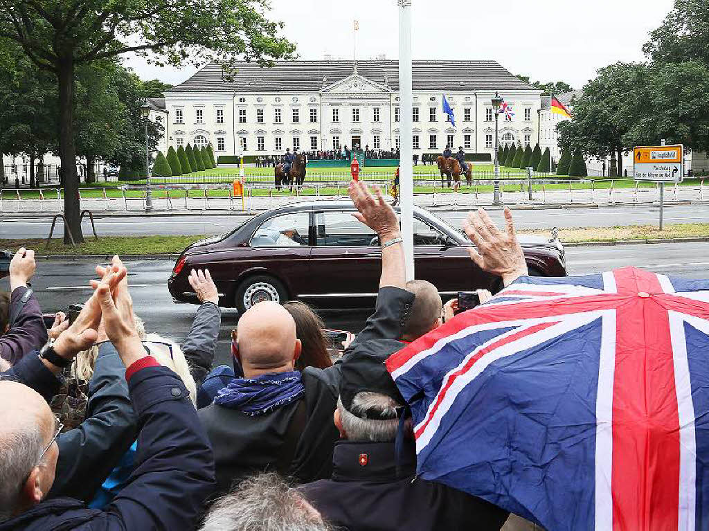 Queen Elizabeth II. besucht zusammen mit ihrem Mann Prinz Philip Deutschland.