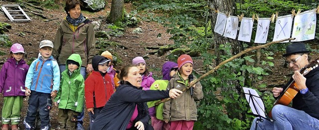 Der Waldkindergarten Todtnau feierte d... Geburtstag &#8211; natrlich im Wald.  | Foto: karin Maier