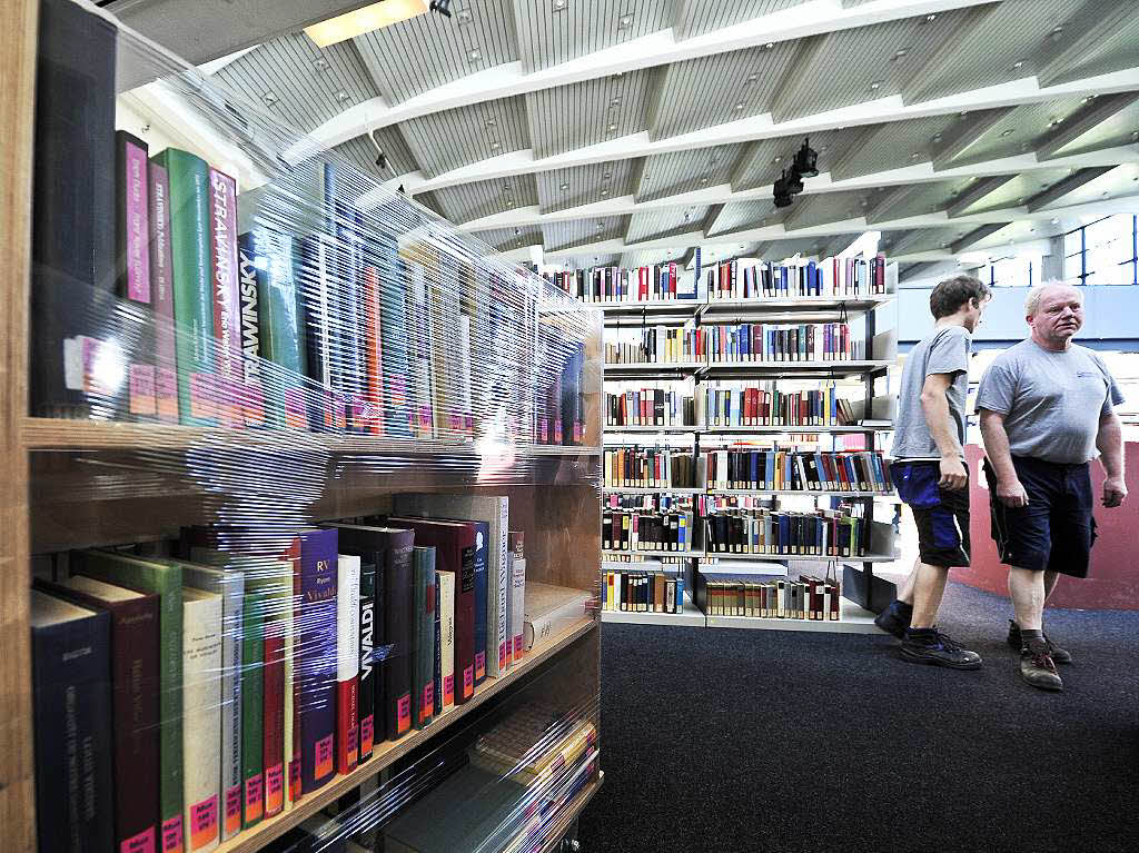Umzug in die neue Unibibliothek Freiburg ist gestartet.