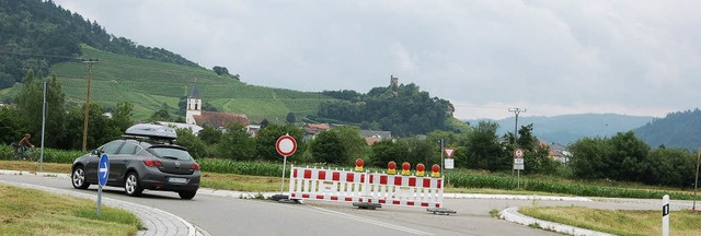 Die ersten 700 Meter der Ortsumfahrung...h. Die Strae ist aber noch gesperrt.   | Foto: hubert rderer