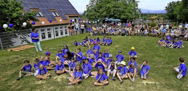 Ein echter Gewinn ist fr die Schulgem...i 91&#8220; (links das Schulgebude).   | Foto: Ingo Schneider