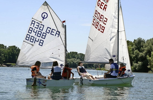 Sasbach. Bilderbuchwetter bei der diesjhrigen Familienregatta.  | Foto: Roland Vitt