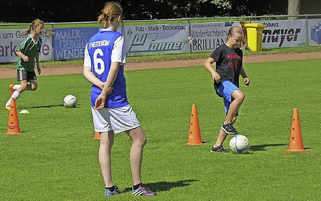 Slalomlauf mit enger Ballfhrung<ppp></ppp>  | Foto: Hajao Fnfgeld