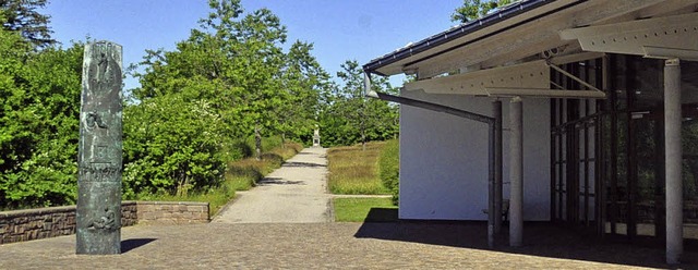 Auf dem neuen Friedhof soll es weitere Urnengrber geben.  | Foto: Stefan Pichler