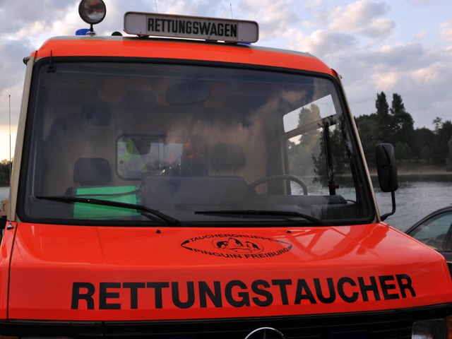 Bei Bad Bellingen musste eine alkoholisierte Frau aus dem Rhein gerettet werden.  | Foto: dpa