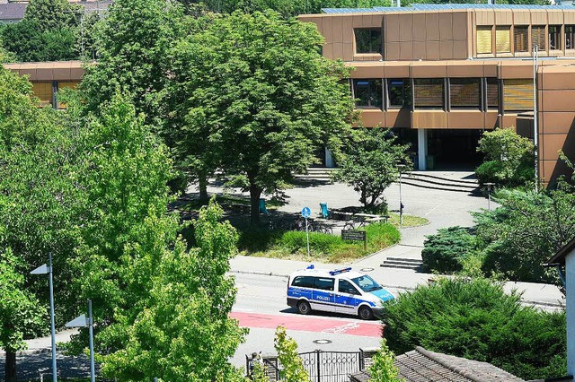 Der Amokalarm  an der Georg-Kerschensteiner-Schule wurde aufgehoben  | Foto: Volker Mnch