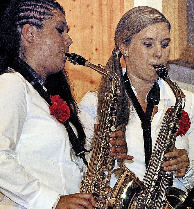 Groer Auftritt fr Solisten: Tanja Sp...r (rechts) berzeugte an der Posaune.   | Foto: Jrgen Schweizer