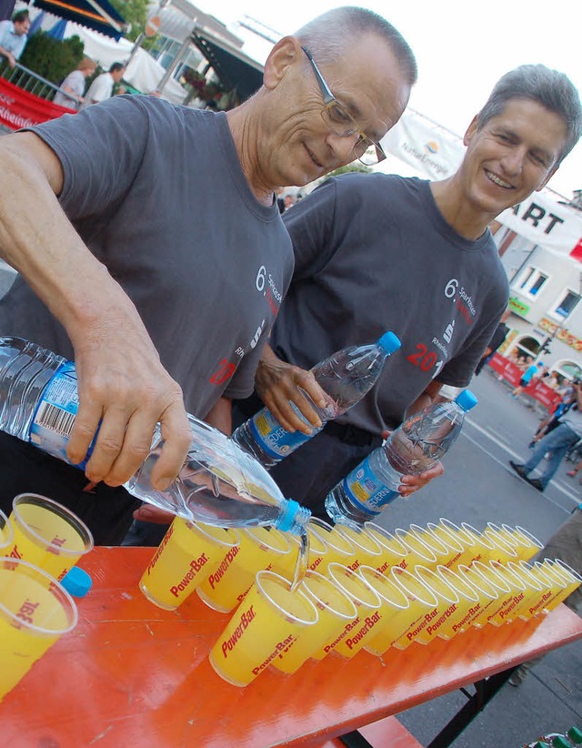 Viel trinken: Beim Stadtlauf (hier ein...den kommenden Tagen noch bertroffen.   | Foto: Wunderle/Bhm-Jacob