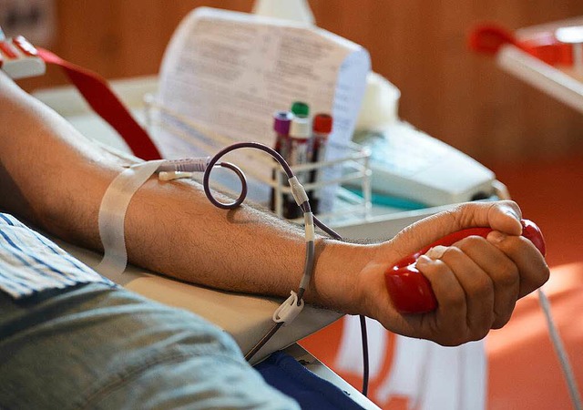Blutspenden retten Leben &#8211; sie sind aber auch ein Geschftsfeld.   | Foto: dpa