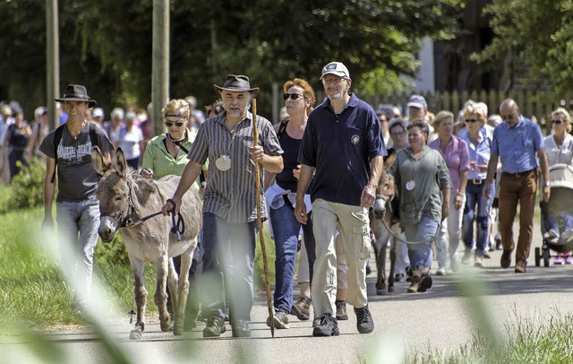 Die Pilger auf ihrem Weg.  | Foto: Europa-Park