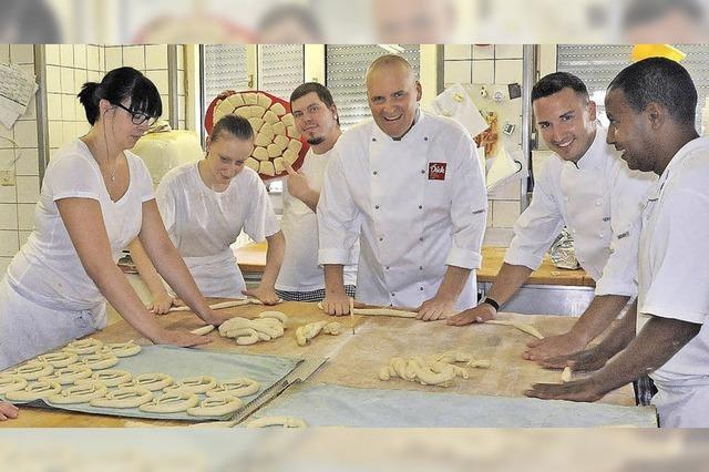 Brot,Wecken und Torten nach alten Rezepten