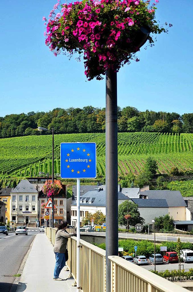 Sinnbild fr die Europische Union:  S...n der deutsch-luxembur-gischen Grenze   | Foto: dpa