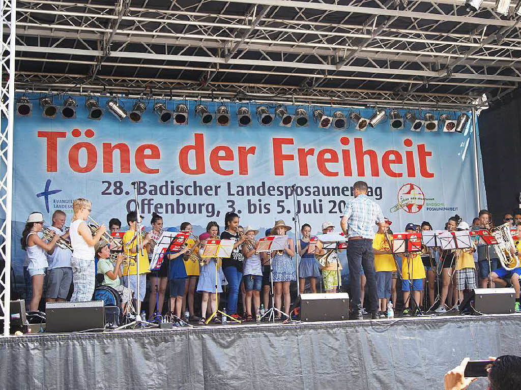 Konzert der Jungblser des Frdervereins Jungblser Ortenau unter der Leitung von Michael Fnfgeld