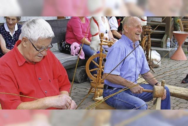 Altes Handwerk - Vorfhrung in Feldberg-Altglashtten