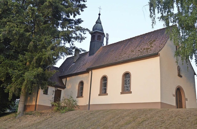 Die Ulrichskapelle in Rheinhausen gibt...chof Stephan Burger zum Gottesdienst.   | Foto: Jrg Schimanski