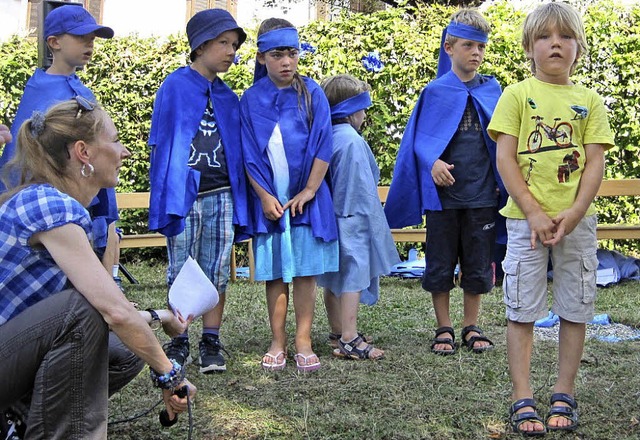 Kinder spielen: Im Blauland wird&#8217;s farbiger.   | Foto: Privat