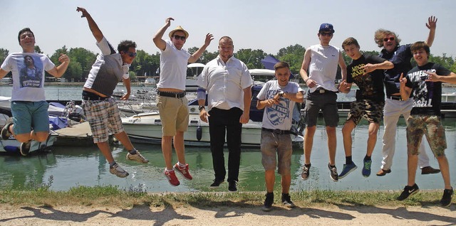 Luftsprnge vollfhren Organisatoren u...em zweiten &#8222;Rock am Rhy&#8220;.   | Foto: Steineck