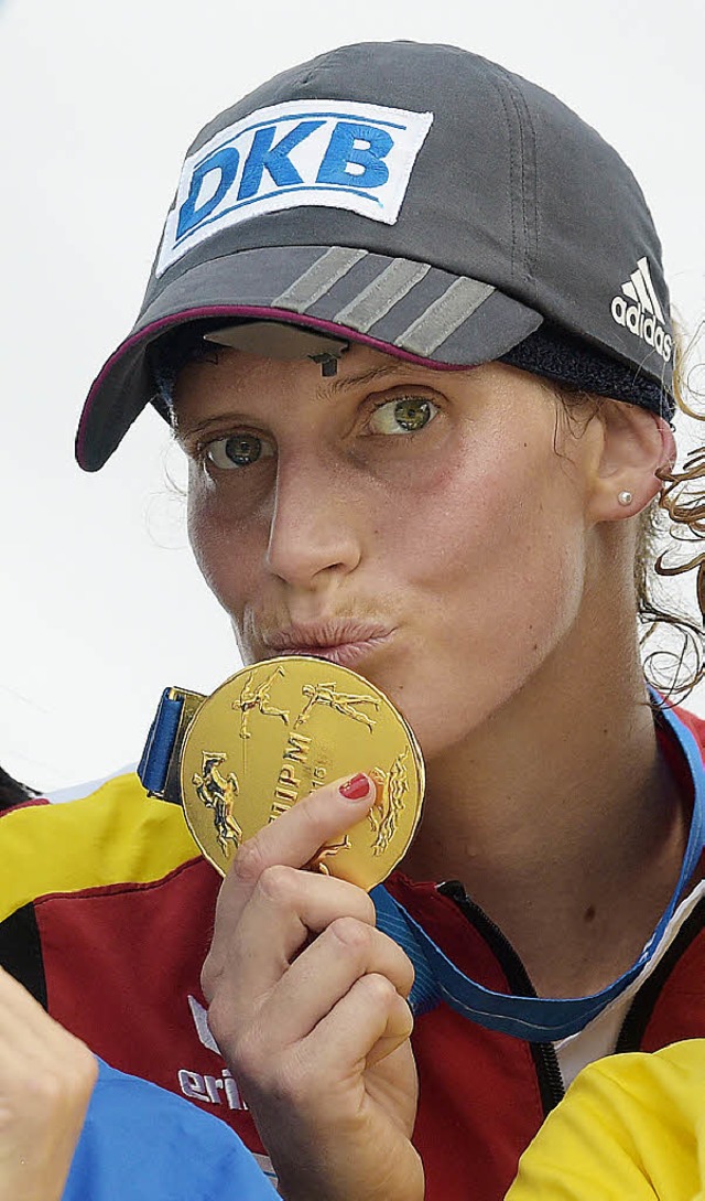 Goldgirl: Lena Schneborn   | Foto: dpa