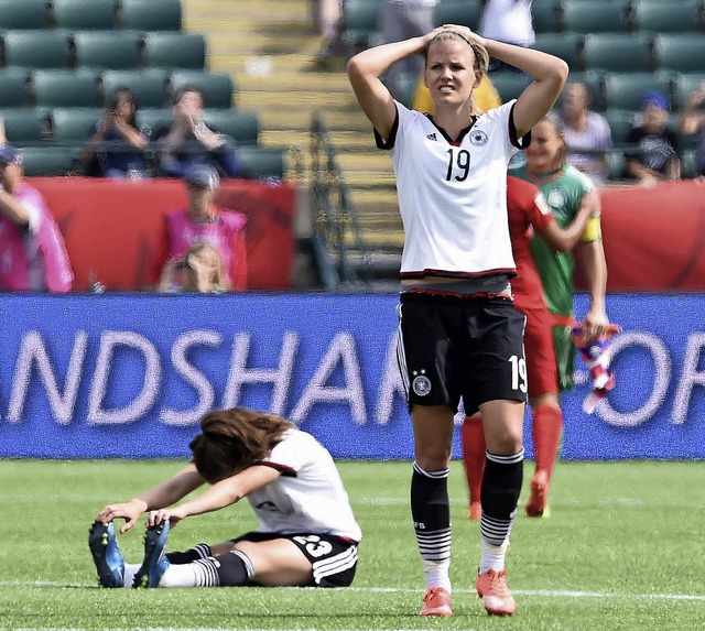 Frustrierte Freiburgerinnen: Sara Dbr... Petermann nach dem 0:1 gegen England   | Foto: dpa