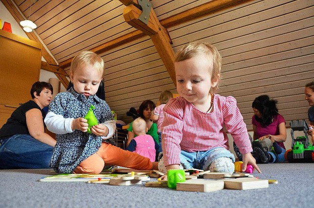 Die  Betreuung der Kinder hat in Breisach einen hohen Stellenwert.  | Foto: dpa